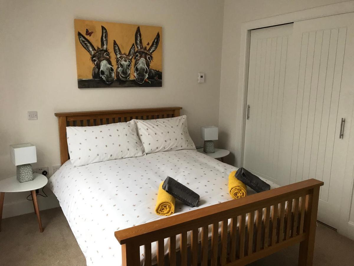 No 7 Quiet, Two Bedroom Ground Floor Flat In Tornagrain Great For Early Airport Departures Or Late Flights Dalcross Екстер'єр фото